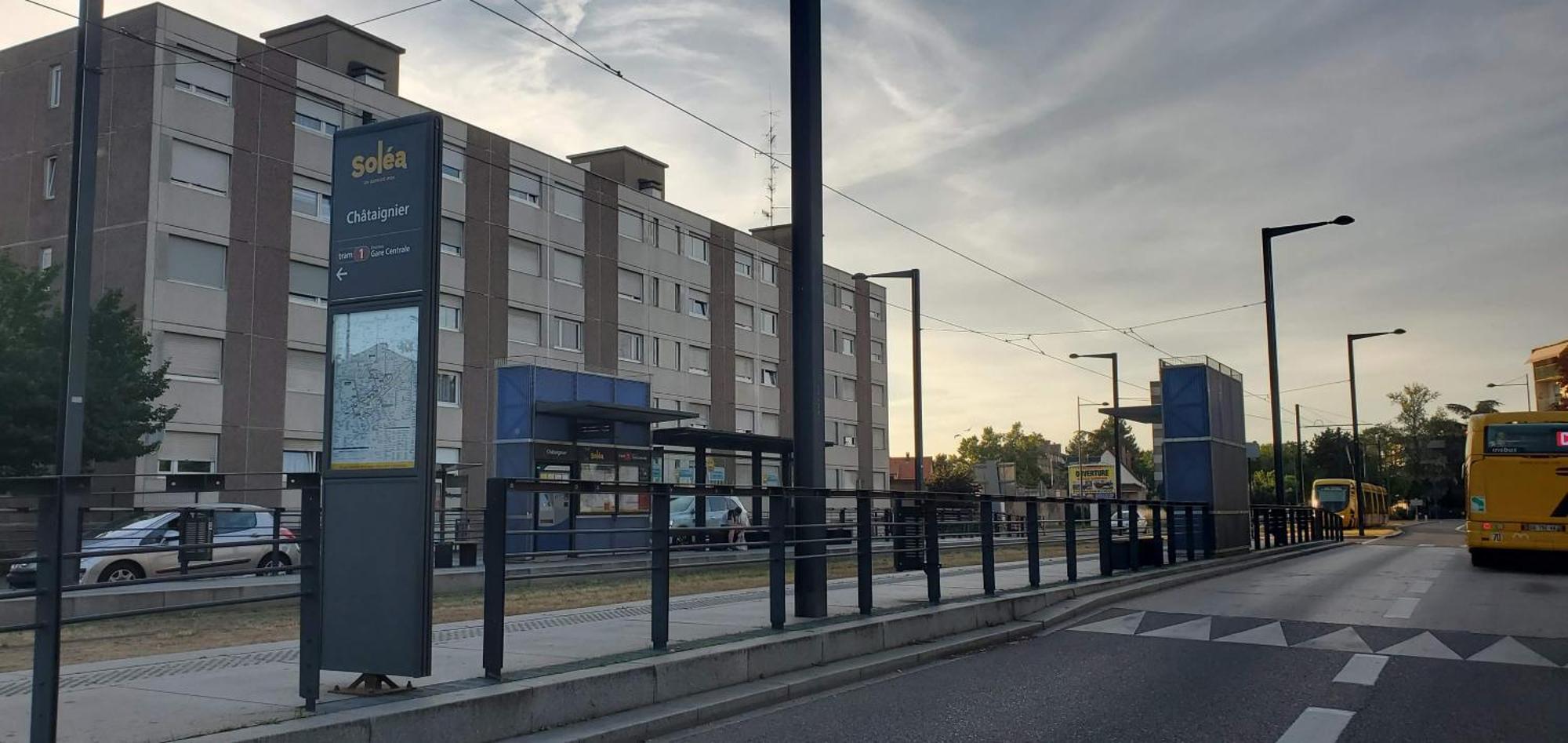Lumineux 1 pièce avec parking fermé et arrêt de tram à 100 m Apartamento Mulhouse Exterior foto